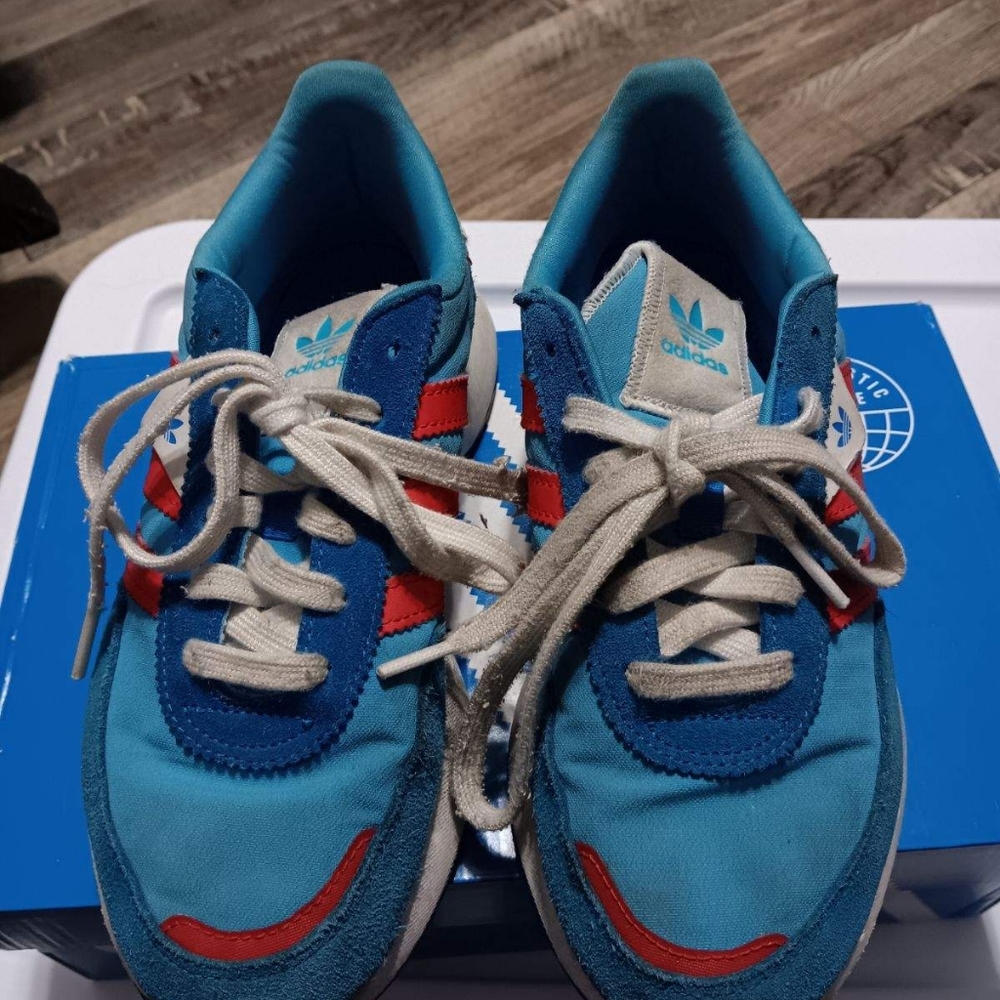 Adidas Retropy SZ 5Y Preloved